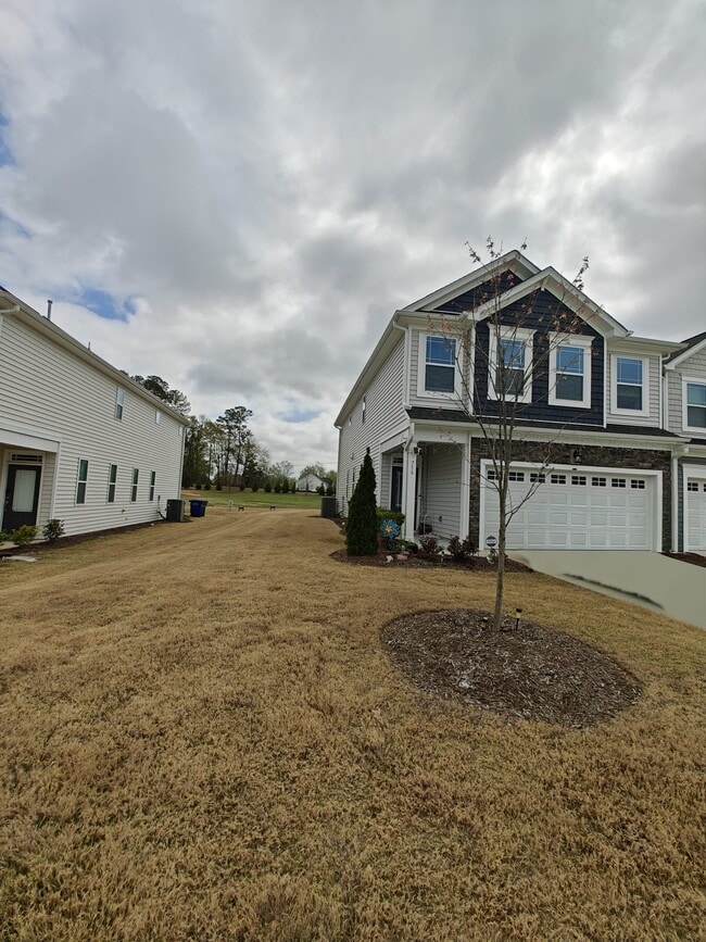 Building Photo - 756 Creekway Dr