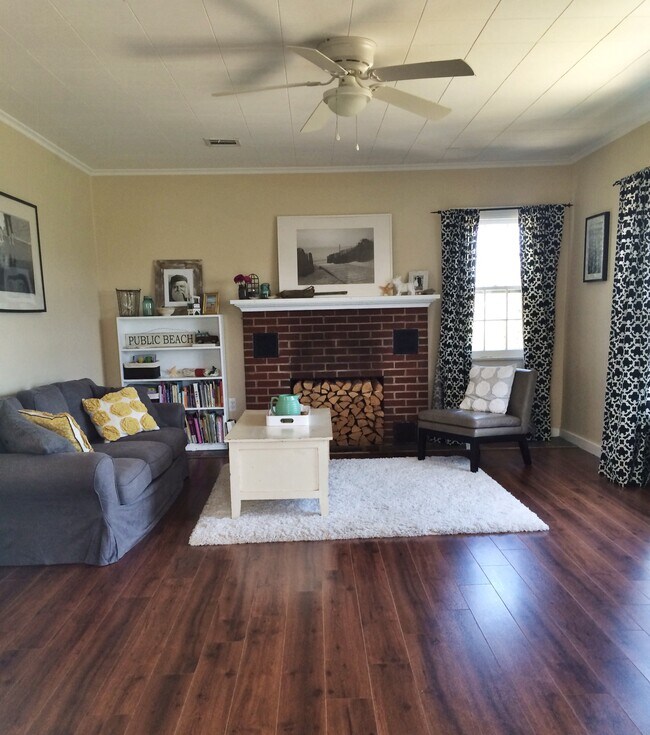 Foto del edificio - 124 S Beverly Dr