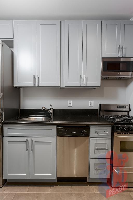 Foto del edificio - 338 E 100th St