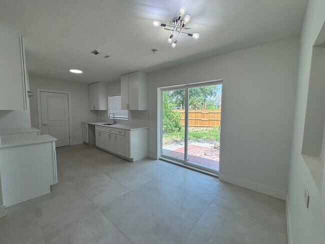 Foto del edificio - 3 Bedroom , 2 Bath in Orlando!