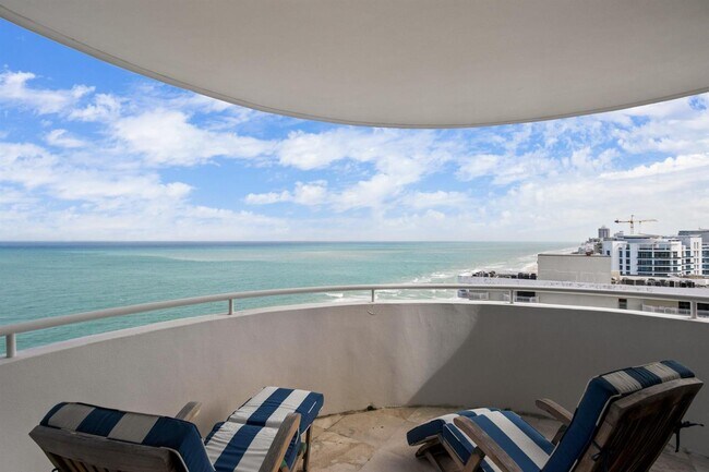 Foto del edificio - 6301 Collins Ave