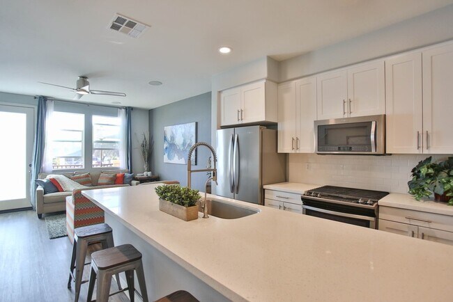 Foto del edificio - 1551 W Walnut St