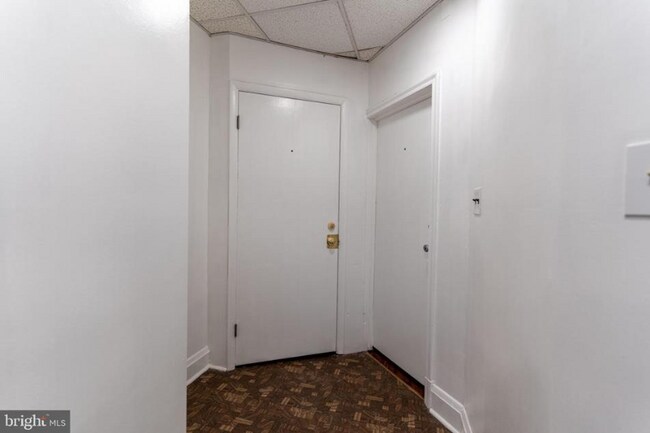 Building Photo - 4638 Walther Ave