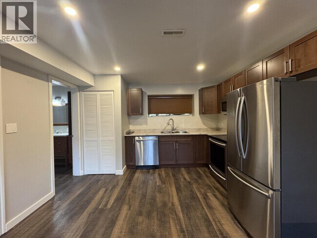 Building Photo - 21633 Donovan Ave