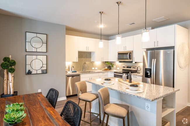 2BR, 2 BA - 1080 SF - 26 at City Point