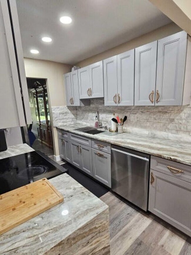 Foto del edificio - 1625 NW 58th Ave