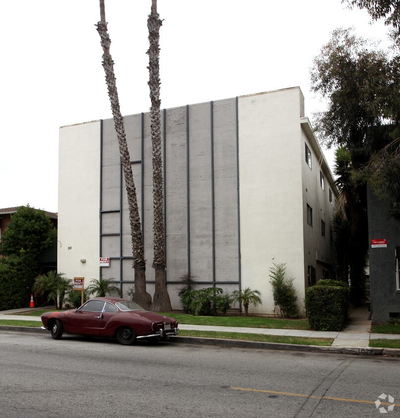 Building Photo - 321 Cherry Ave