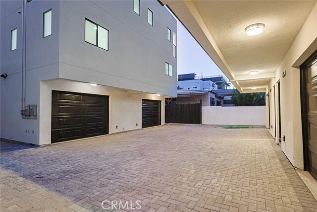 Foto del edificio - 4649 Pickford St