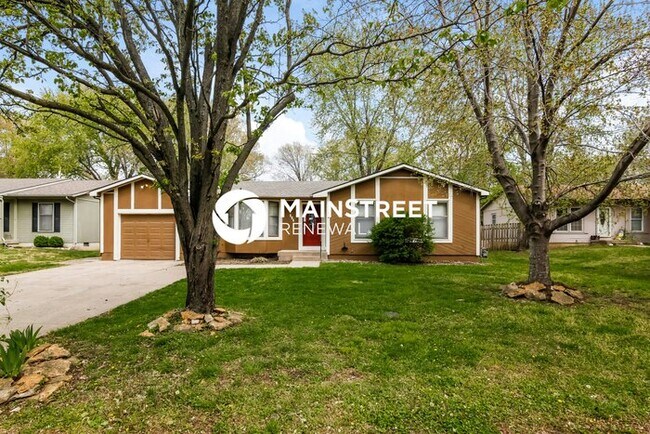 Building Photo - 3 Bedroom Pet-Friendly Home in Olathe, KS ...