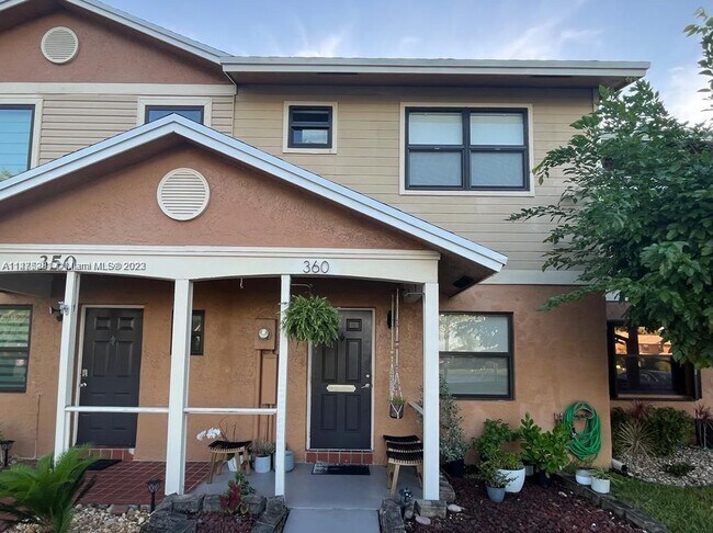 Building Photo - 360 NW 106th Terrace