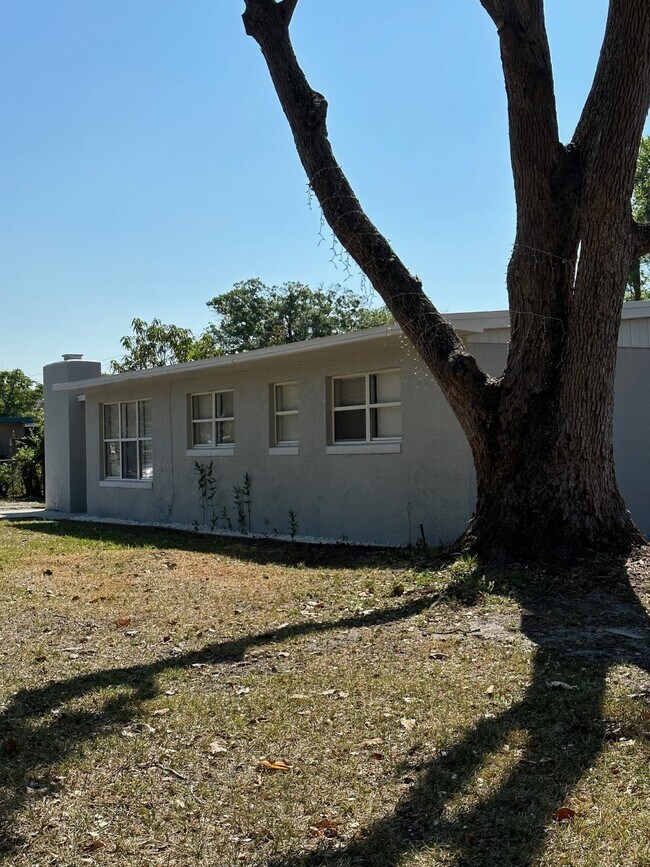 Foto del edificio - 6210 Appian Way