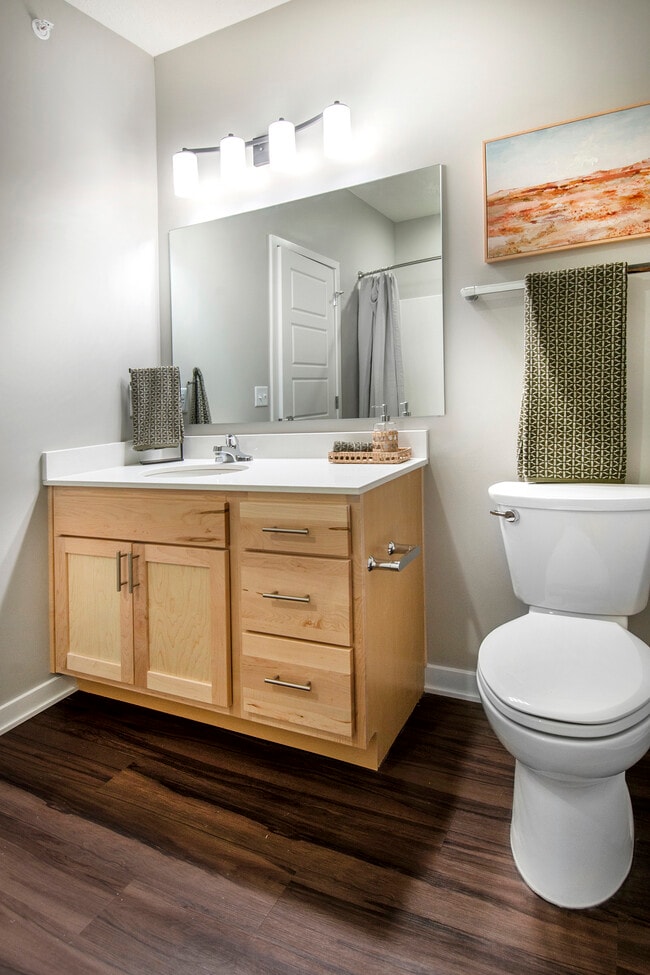 Building Photo - The Reserve on 77