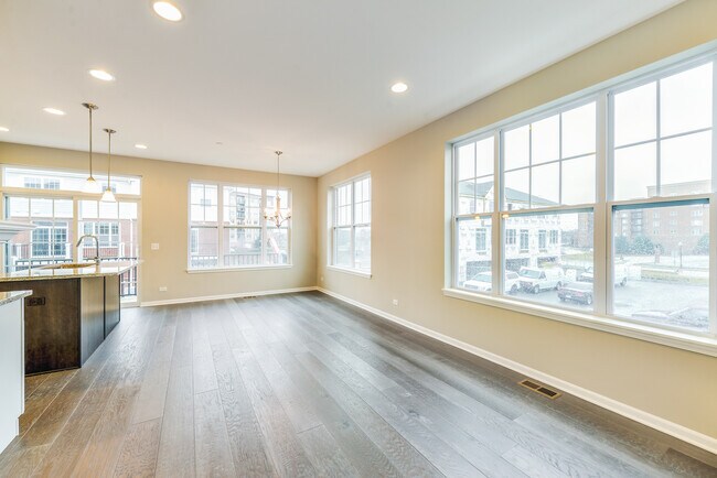 Foto del edificio - 1255 Danforth Ct