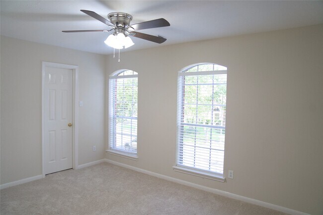 Foto del edificio - 4107 Amber Trace Ct