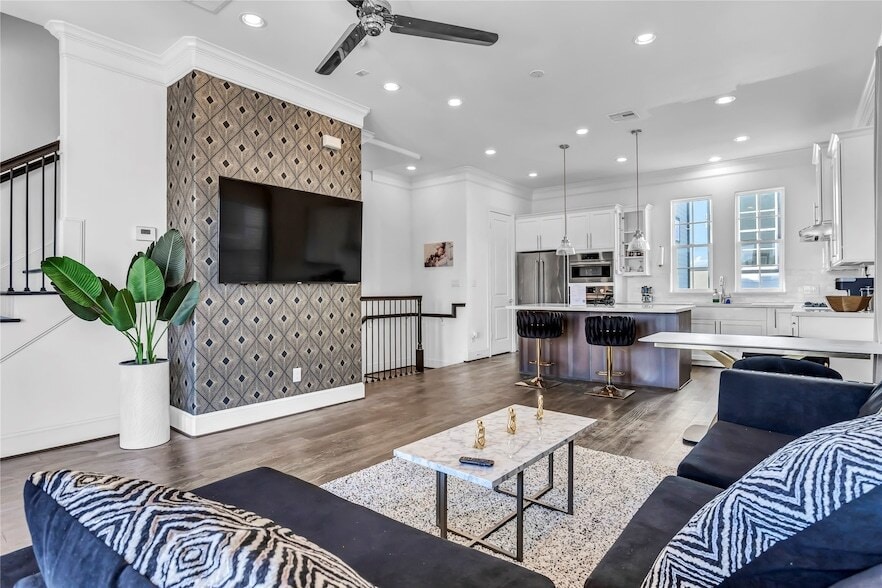 Photo - 4128 Willowbend Boulevard Unit