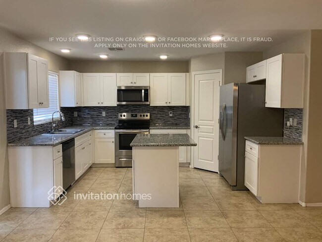 Foto del edificio - 1818 W Desert Seasons Dr