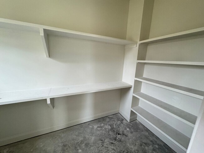 Building Photo - 4BR/3BA For Rent