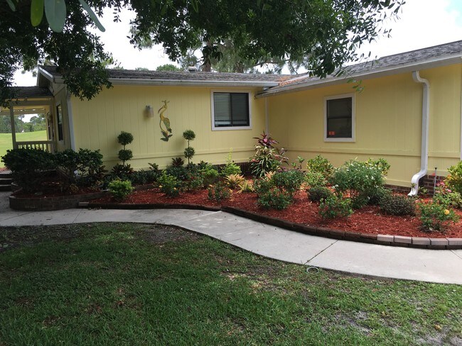 Foto del edificio - 738 Via Del Sol