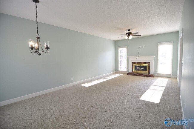 Foto del edificio - 13007 Huntcliff Rd SE
