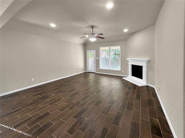 Foto del edificio - 11512 Skylor Ave