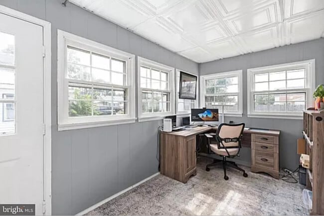 Building Photo - 151 Bend Farm Rd