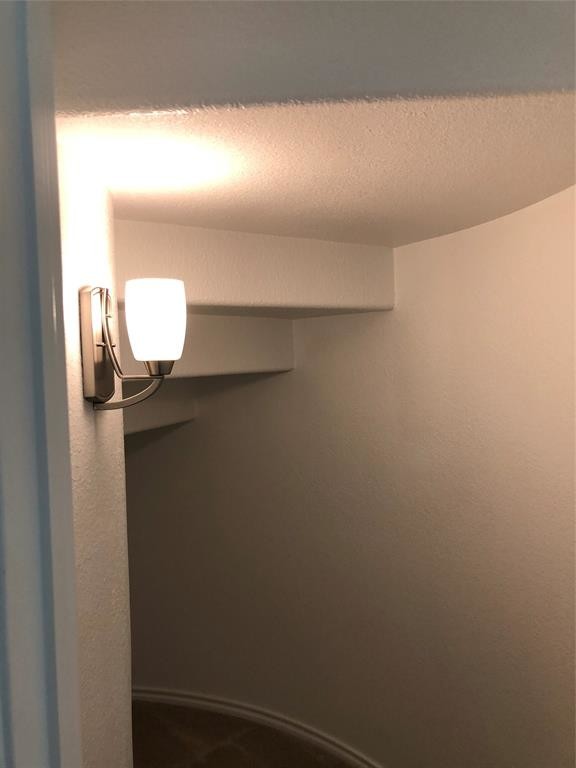 Foto del edificio - 6515 Titus Ln