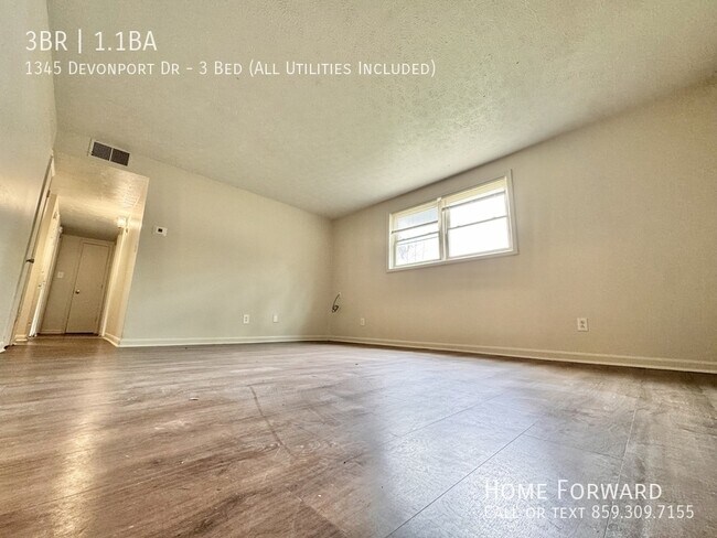 Foto del edificio - 1345 Devonport Dr