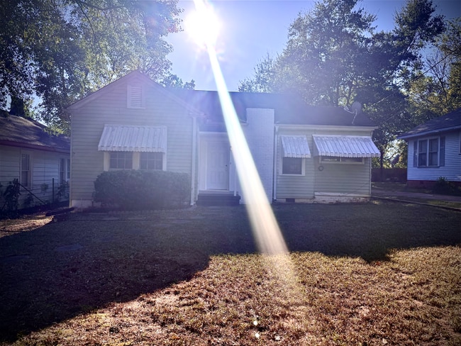 Building Photo - 420 Calloway St