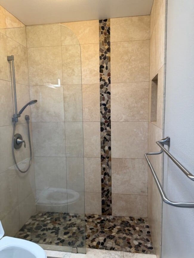 Foto del edificio - 75 Kaupea St