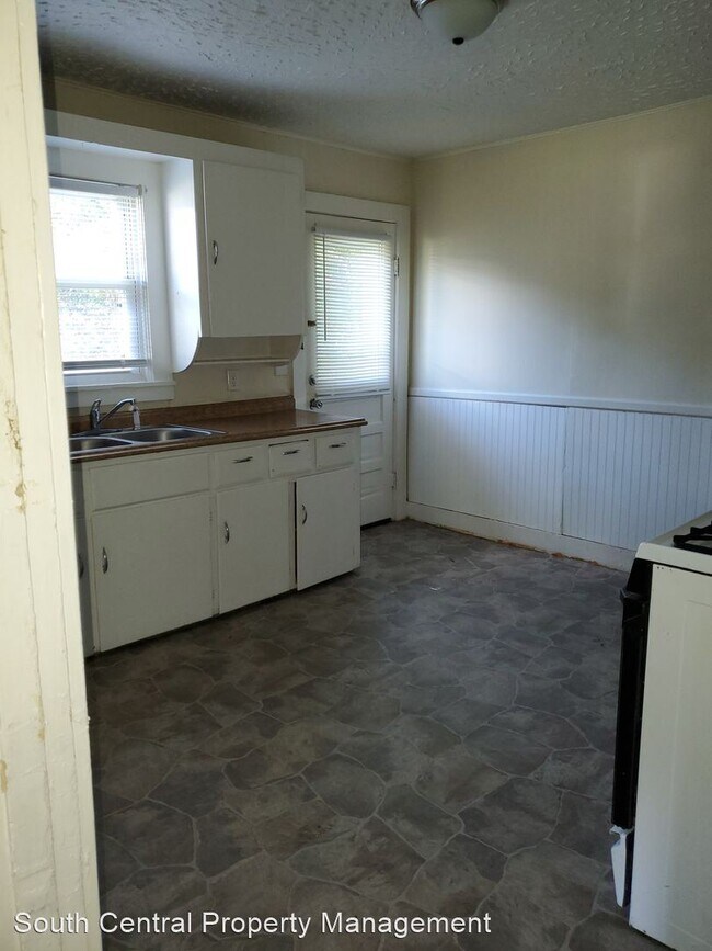 Foto del edificio - 1 br, 1 bath House - 239 Walnut St.