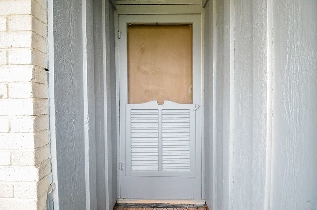 Foto del edificio - 5243 Greylog Dr