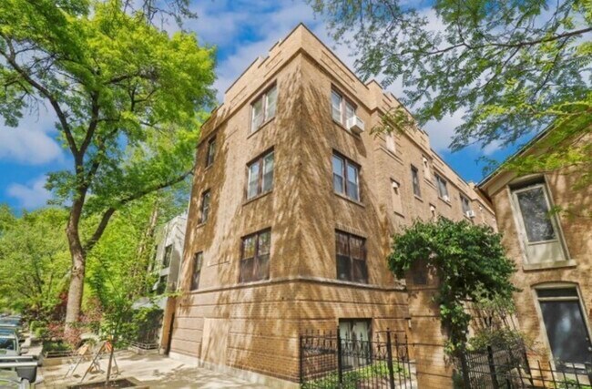 Foto del edificio - 1931 N Howe St