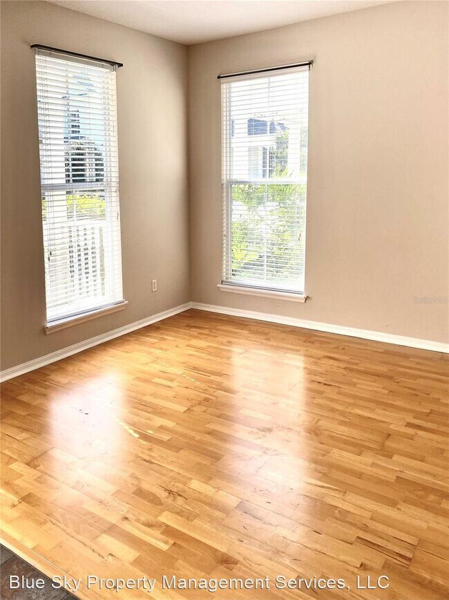 Building Photo - 3 br, 2.5 bath House - 1107 ROSELING PL