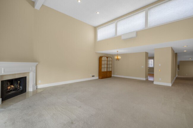 Foto del edificio - 2bd/1.75ba Bellevue Condo