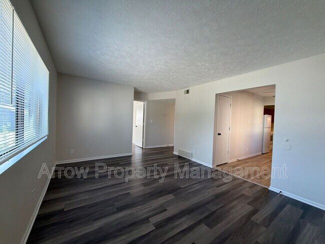 Foto del edificio - 922 A St