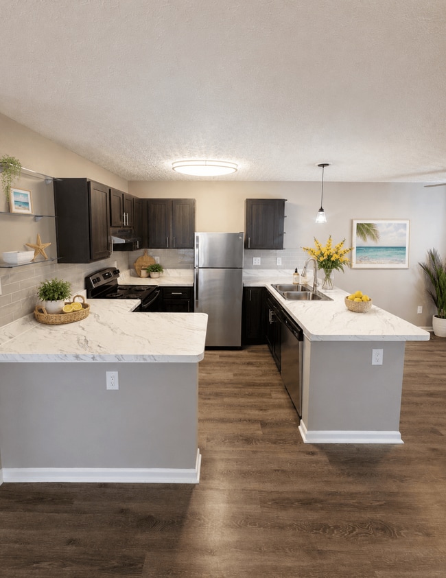 Interior Photo - Estates at Brentwood Lake
