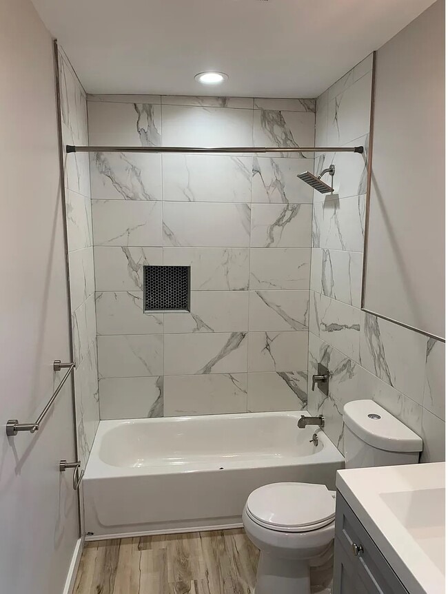 Foto del edificio - 374 Verplanck Ave