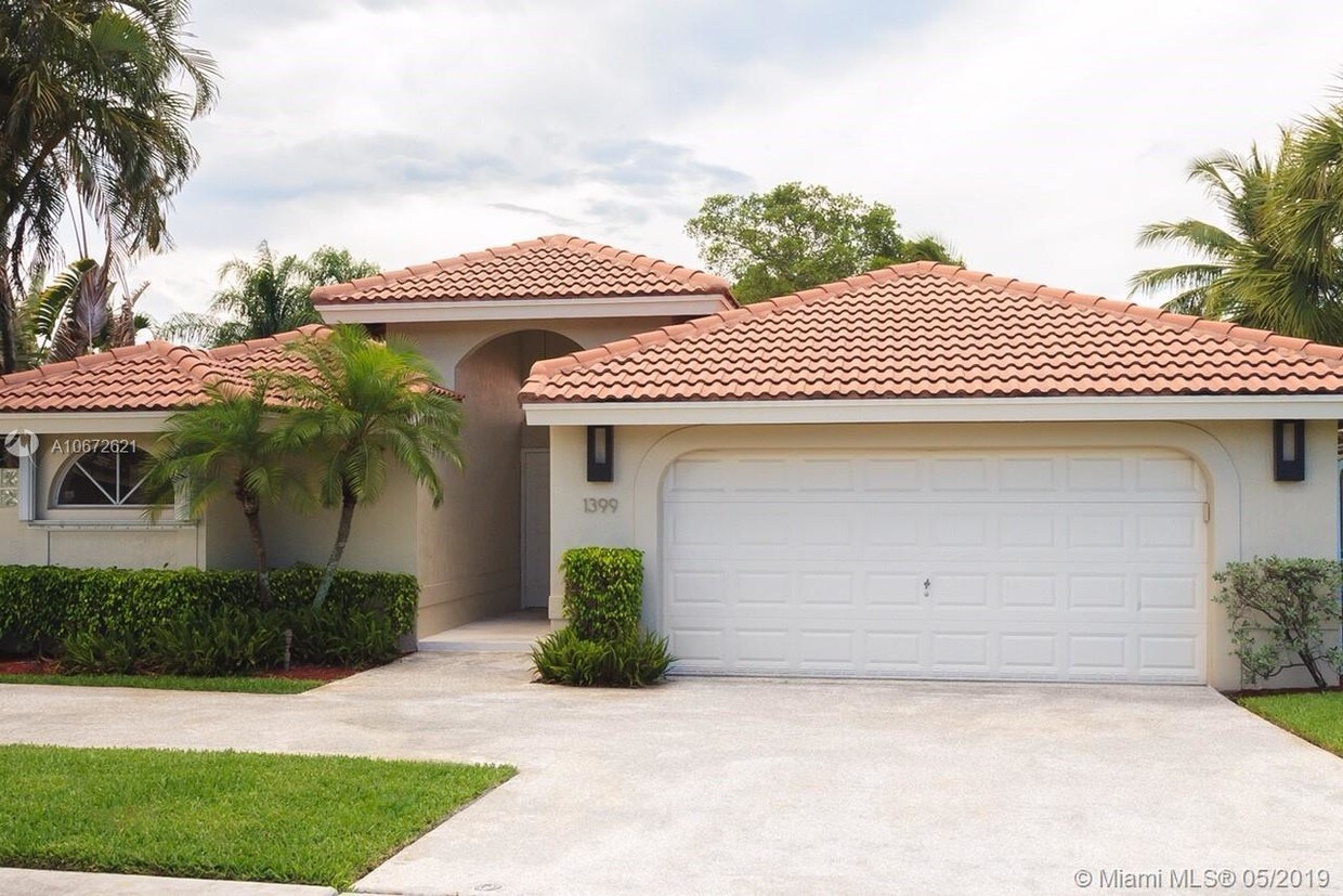 Primary Photo - 1399 SW 18th St
