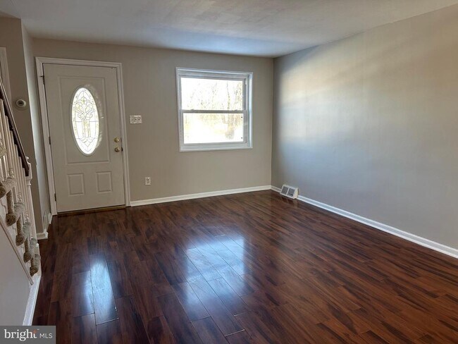 Foto del edificio - 1961 Carter Rd