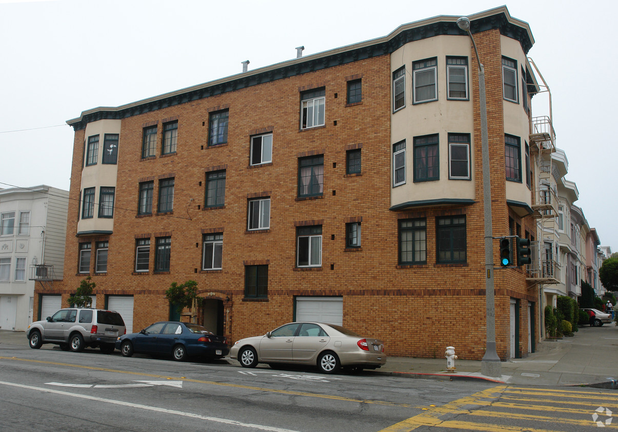 Building Photo - 2345 Cabrillo St