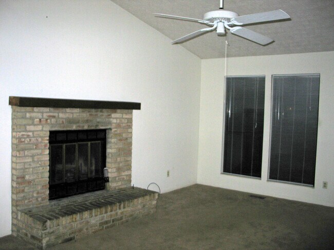Building Photo - 2441 Sawbury Blvd
