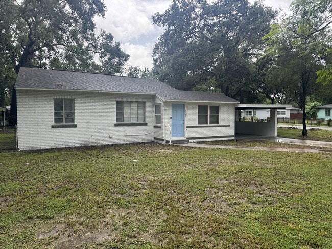 Photo - 1502 E Shadowlawn Ave House