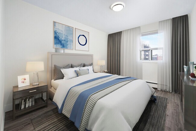 Building Photo - Castle Westmount Apartments