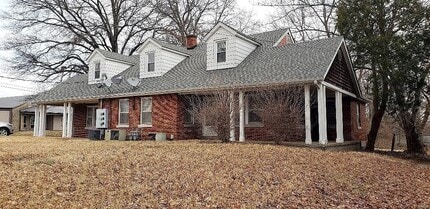 Building Photo - 1308 Caseyville Ave