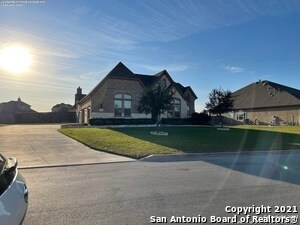 Foto del edificio - 5923 Dewdrop Ln