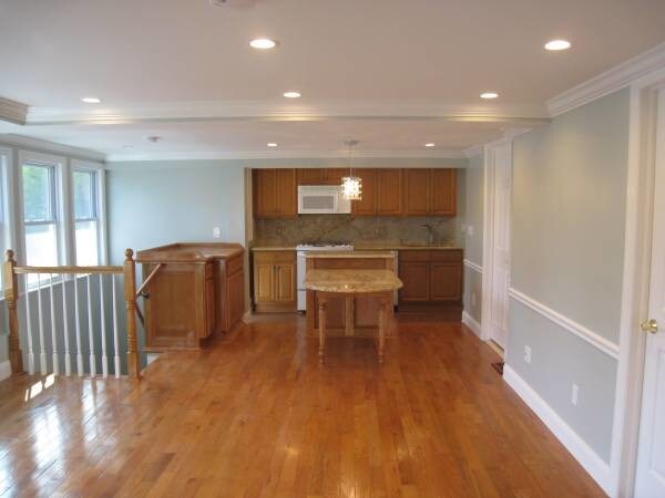 Primary Photo - 267 Willett Ave