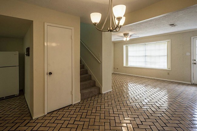 Foto del edificio - 3848 Laura Leigh Dr