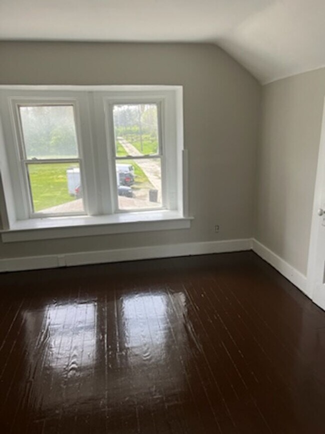 Foto del edificio - 1819 Luther St