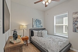 Building Photo - 13507 Axel Ln