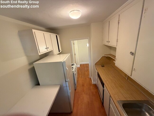 Building Photo - 12 Kilsyth Terrace